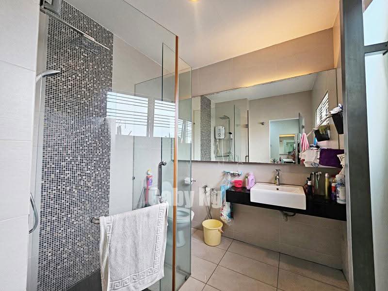 Rumah Teres 3-Tingkat untuk Dijual di Taman Bukit Prima (Cheras) - Gaby Ng - Bathroom - PropertyGuru.com.my