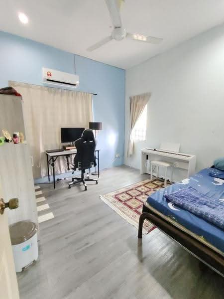 Semi-Detached House for Sale in Taman Klebang Restu (Chemor) - Joseph Wong - Bedroom - PropertyGuru.com.my