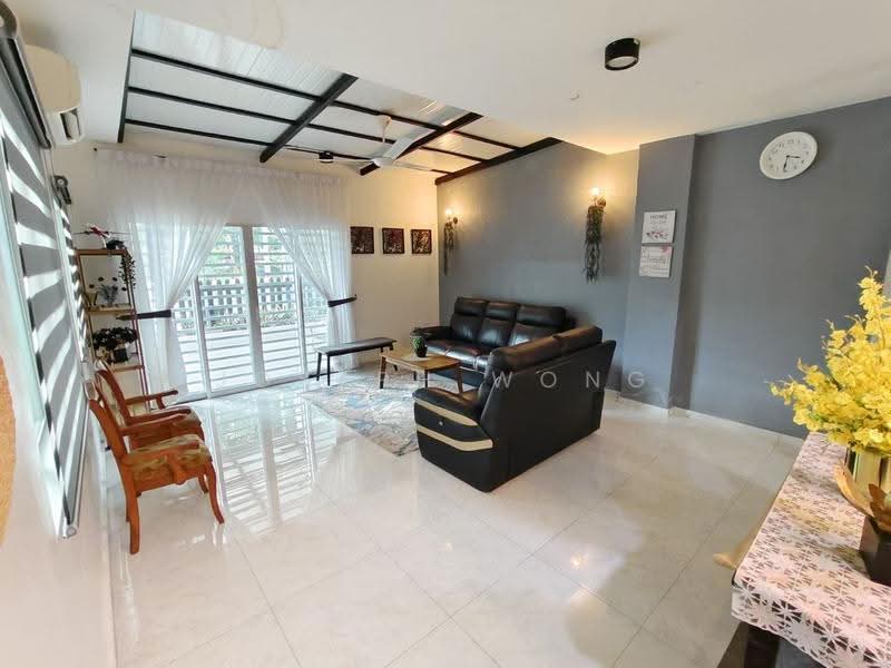Semi-Detached House for Sale in Taman Klebang Restu (Chemor) - Joseph Wong - Living Room - PropertyGuru.com.my