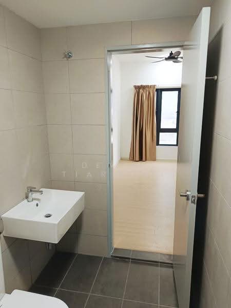 Kediaman Servis untuk Disewa di M Luna - Devan Tiarajah - Bathroom - PropertyGuru.com.my