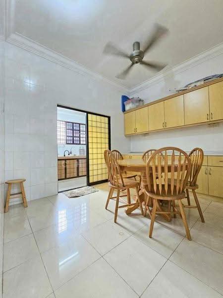 1-storey Terraced House for Sale in Taman Johor Jaya (Johor Bahru) - Michelle Lim - Kitchen - PropertyGuru.com.my
