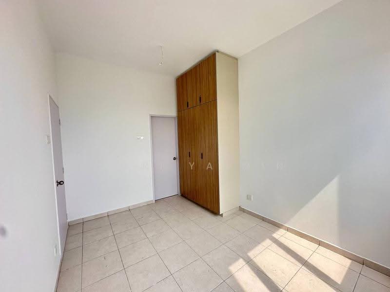 Kondominium untuk Dijual di Residensi Adelia 4 - Fikri Yasmin - Bedroom - PropertyGuru.com.my
