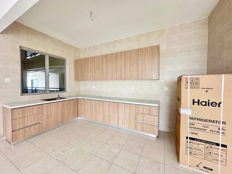 Kondominium untuk Dijual di Residensi Adelia 4 - Fikri Yasmin - Kitchen - PropertyGuru.com.my