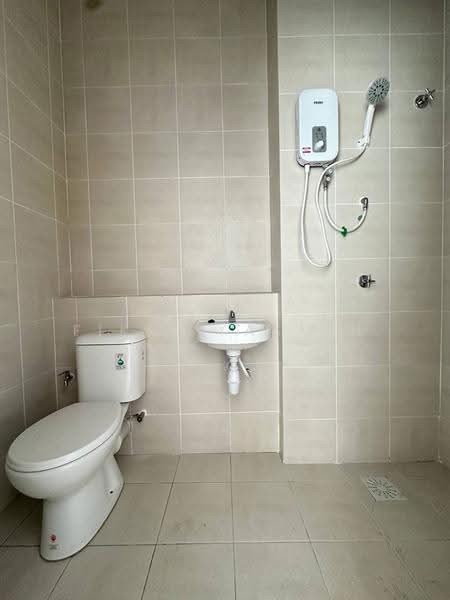 Kondominium untuk Dijual di Residensi Adelia 4 - Fikri Yasmin - Bathroom - PropertyGuru.com.my