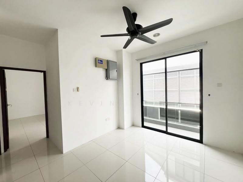 Rumah Berkembar untuk Dijual di Teluk Intan (Perak) - Kevin Chai - 2nd Living Area - PropertyGuru.com.my