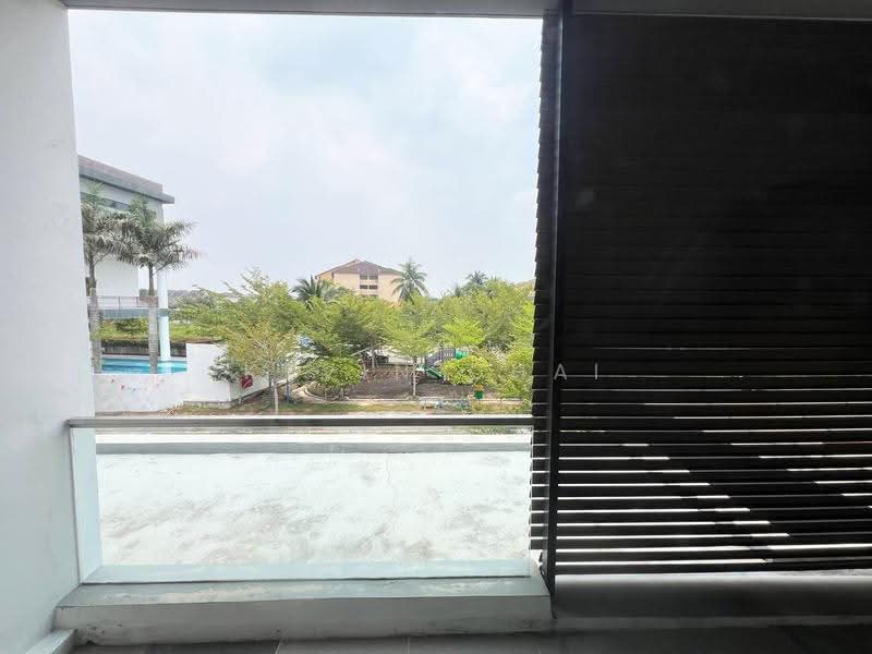 Rumah Berkembar untuk Dijual di Teluk Intan (Perak) - Kevin Chai - Balcony - PropertyGuru.com.my