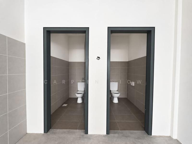 Factory for Rent in Taman Desa Cemerlang (Ulu Tiram) - Carrien Siow - Bathroom - PropertyGuru.com.my