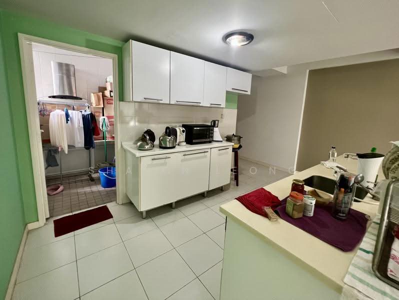 Kondominium untuk Dijual di The Saffron - Sharon Leong - Kitchen - PropertyGuru.com.my