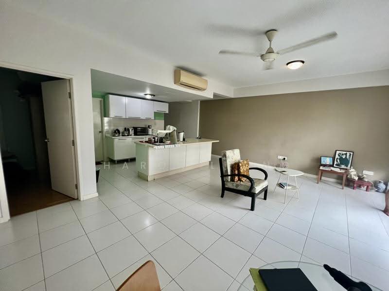 Kondominium untuk Dijual di The Saffron - Sharon Leong - Living Room - PropertyGuru.com.my