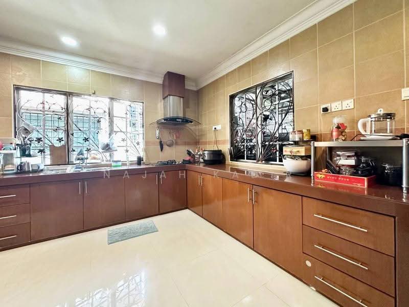 2-storey Terraced House for Sale in Bandar Damai Perdana (Cheras) - Najah Kadir - Kitchen - PropertyGuru.com.my