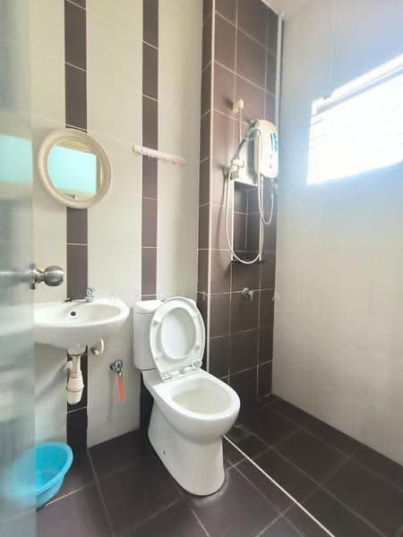 2-storey Terraced House for Rent in Johor Bahru (Johor) - Jaslyn Tan - Bathroom - PropertyGuru.com.my