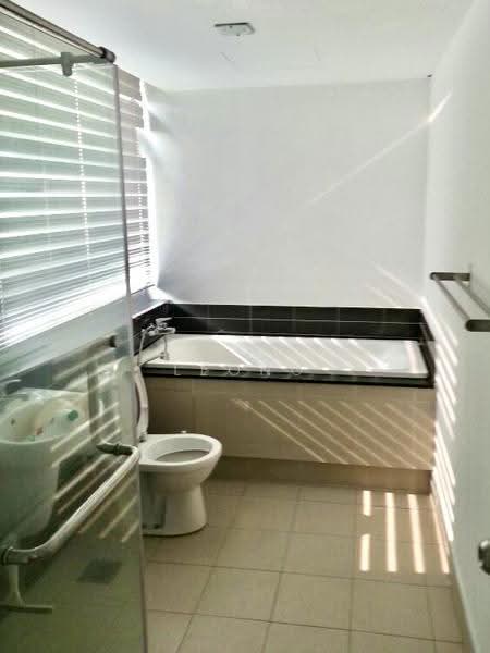 Kondominium untuk Dijual di The Saffron - Sharon Leong - Bathroom - PropertyGuru.com.my