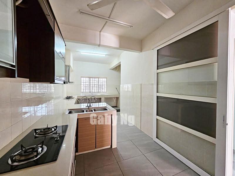 Rumah Teres 2-Tingkat untuk Dijual di Alam Damai (Cheras) - Gaby Ng - Kitchen - PropertyGuru.com.my
