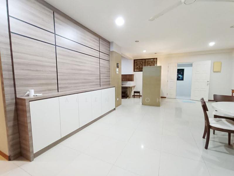 Kondominium untuk Dijual di Scotland Villa - Allen Yeoh - Living Room - PropertyGuru.com.my