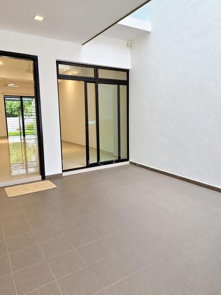2-storey Terraced House for Sale in Jade Hills (Kajang) - Janice Lau - Entrance - PropertyGuru.com.my