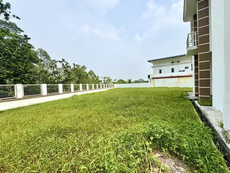 Semi-Detached House for Sale in Seksyen U10 (Shah Alam) - Ishak Ramli - Exterior - PropertyGuru.com.my
