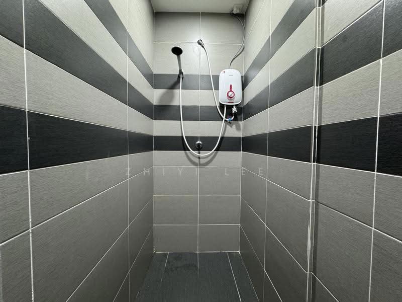Kediaman Servis untuk Disewa di G Residence - Zhiyi Lee - Bathroom - PropertyGuru.com.my