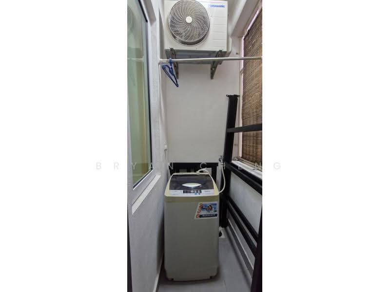 Kediaman Servis untuk Disewa di Mesahill - Bryan Cheng - Balcony - PropertyGuru.com.my