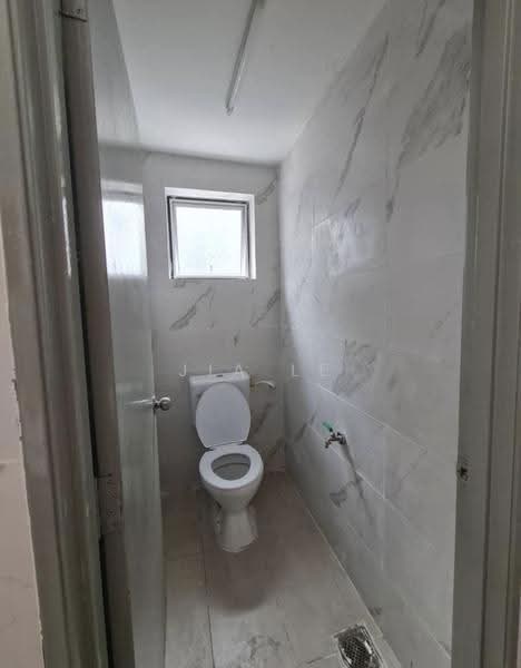 Shop / Office for Rent in Shah Alam (Selangor) - Jia Le - Bathroom - PropertyGuru.com.my