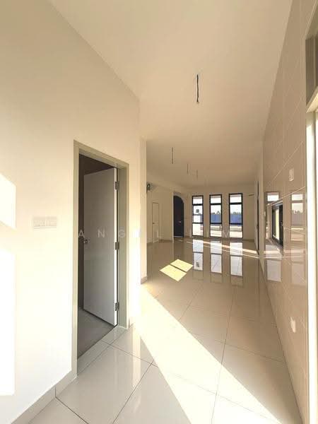 Rumah Teres 2-Tingkat untuk Disewa di Johor Bahru (Johor) - Angel Lim - Corridor - PropertyGuru.com.my