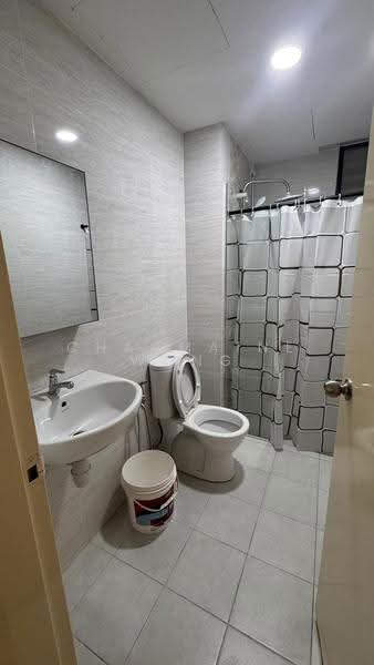 Kondominium untuk Disewa di Brezza Hill - Charmaine Wong - Bathroom - PropertyGuru.com.my