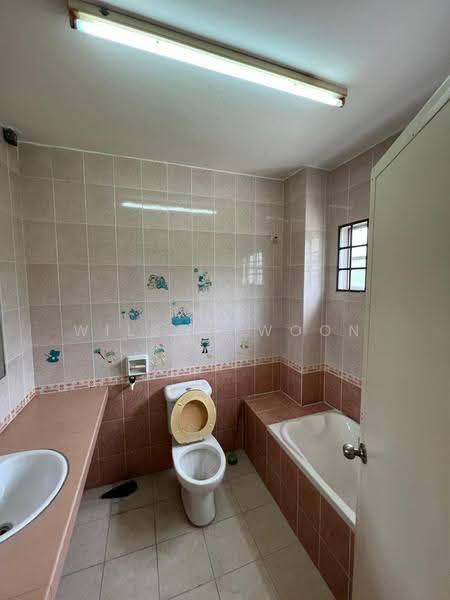 2.5-storey Terraced House for Sale in Taman Minang Ria (Cheras) - Wilson Woon - Bathroom - PropertyGuru.com.my