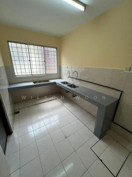2.5-storey Terraced House for Sale in Taman Minang Ria (Cheras) - Wilson Woon - Kitchen - PropertyGuru.com.my