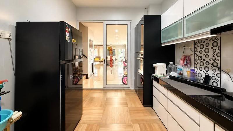 Rumah Berkembar untuk Dijual di Bandar Nusaputra (Puchong) - Eryna Sairy - PropertyGuru.com.my