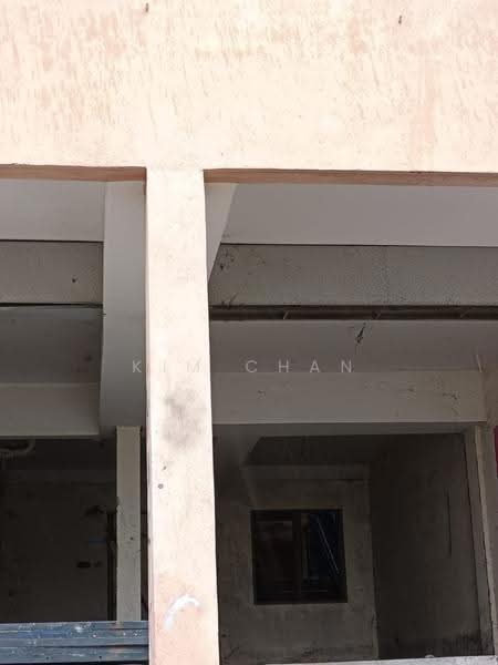 Shop for Sale in Seri Kembangan (Selangor) - Kim Chan - Exterior - PropertyGuru.com.my