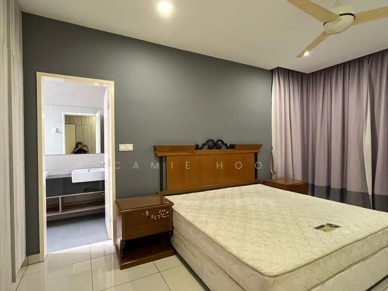 Kediaman Servis untuk Dijual di You Residences @ You City - Camie Hoo - Bedroom - PropertyGuru.com.my