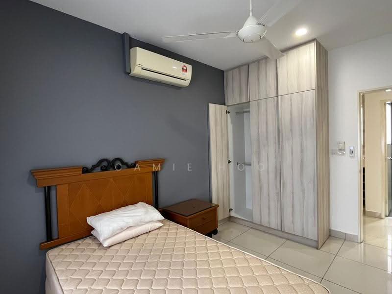 Kediaman Servis untuk Dijual di You Residences @ You City - Camie Hoo - Bedroom - PropertyGuru.com.my