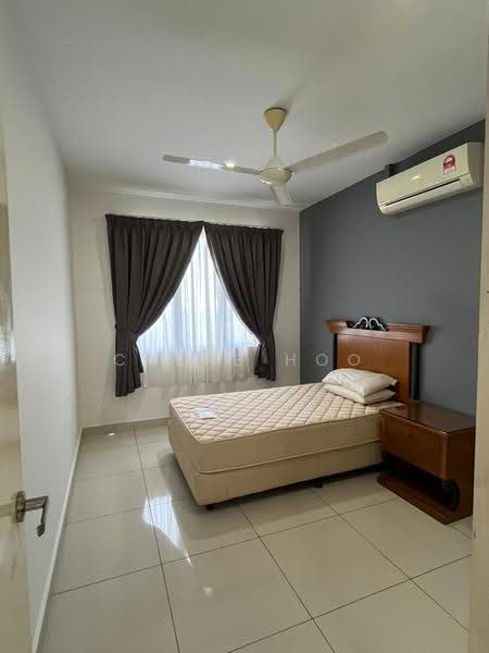 Kediaman Servis untuk Dijual di You Residences @ You City - Camie Hoo - Bedroom - PropertyGuru.com.my