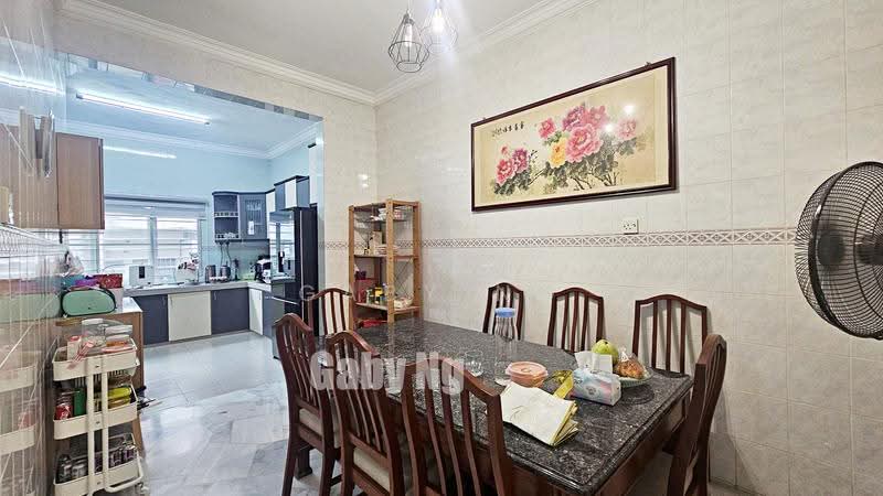 Rumah Teres 2-Tingkat untuk Dijual di Alam Damai (Cheras) - Gaby Ng - Kitchen - PropertyGuru.com.my