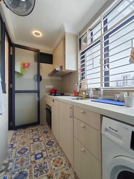 Service Residence for Rent at KL Traders Square - Sean Lim - Kitchen - PropertyGuru.com.my