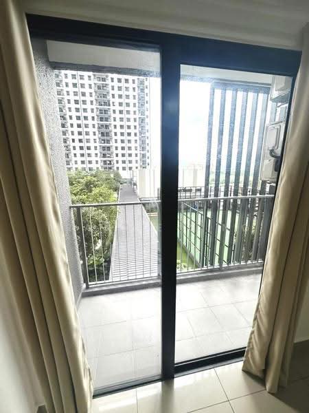 Kediaman Servis untuk Disewa di M Luna - Frankie Sing - Balcony - PropertyGuru.com.my