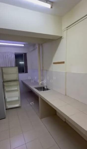 Pangsapuri untuk Dijual di Bayu Puteri 2 - Gyden Heng - Kitchen - PropertyGuru.com.my