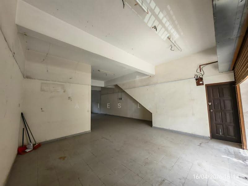 Shop for Rent in Taman Daya (Johor Bahru) - Aries Lam - Interior - PropertyGuru.com.my