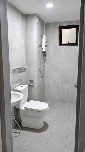 Condominium for Rent at Avia Plus, Bandar Country Homes - Michael Siong - Bathroom - PropertyGuru.com.my
