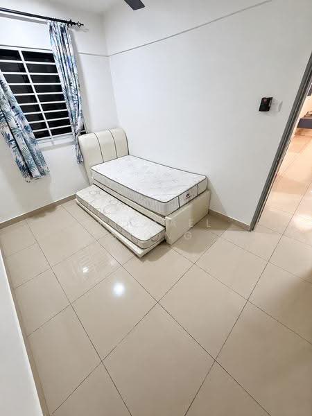 Condominium for Rent at Avia Plus, Bandar Country Homes - Michael Siong - Bedroom - PropertyGuru.com.my
