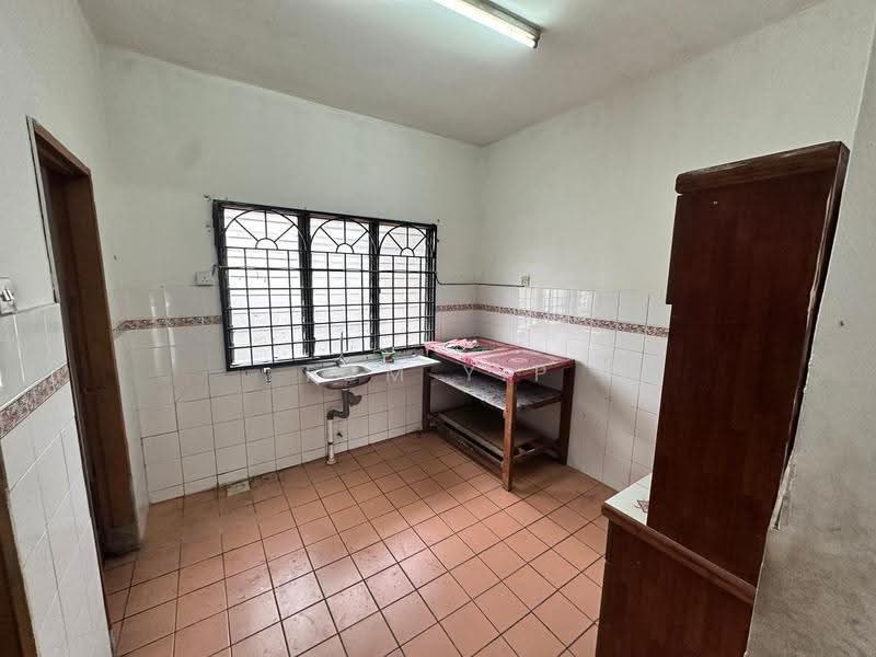 2-storey Terraced House for Sale in Rawang Perdana 2 (Rawang) - Tom Yip - Kitchen - PropertyGuru.com.my