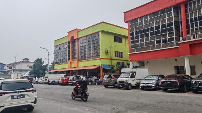 Shop for Sale in Bandar Pinggiran Subang (Shah Alam) - Wei Har Chen - Exterior - PropertyGuru.com.my