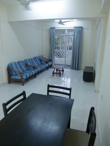 Pangsapuri untuk Dijual di Bayu Puteri 2 - Gyden Heng - Living Room - PropertyGuru.com.my