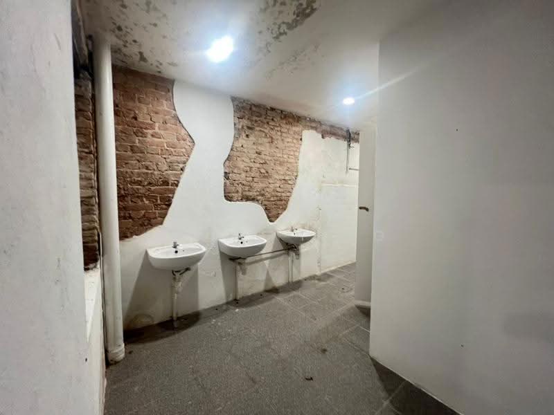 Shop for Rent in George Town (Penang) - Bryan Teng - Bathroom - PropertyGuru.com.my