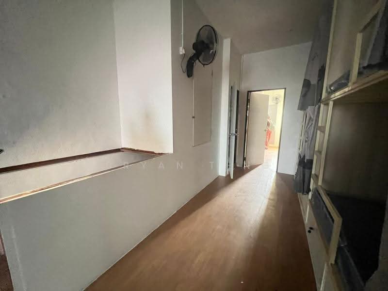 Shop for Rent in George Town (Penang) - Bryan Teng - Corridor - PropertyGuru.com.my