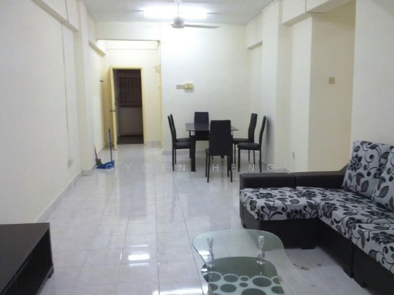 Pangsapuri untuk Dijual di Bayu Puteri 2 - Gyden Heng - Living Room - PropertyGuru.com.my