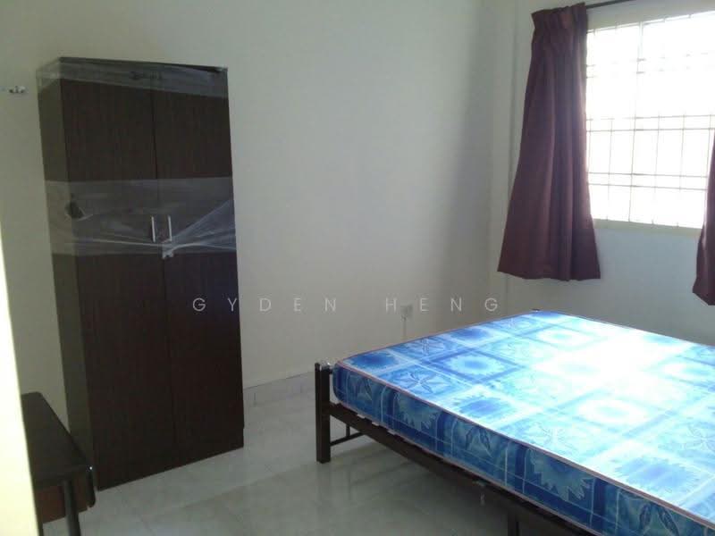 Pangsapuri untuk Dijual di Bayu Puteri 2 - Gyden Heng - Bedroom - PropertyGuru.com.my
