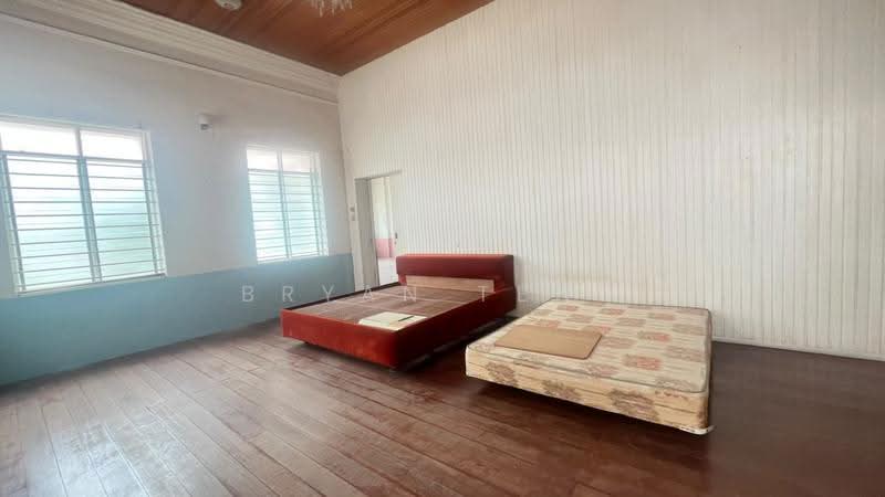Bungalow House untuk Disewa di George Town (Penang) - Bryan Teng - Bedroom - PropertyGuru.com.my