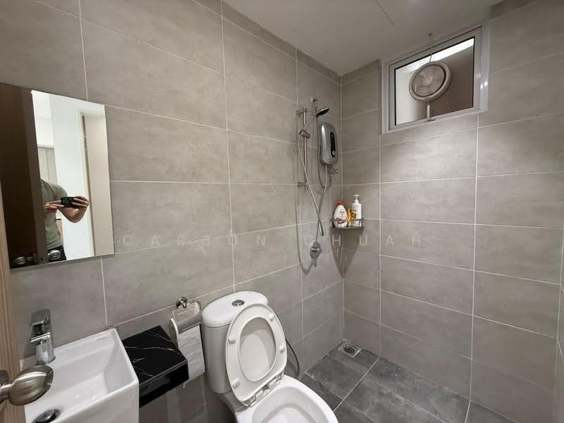 Kondominium untuk Disewa di QuayWest Residence - Carson Chuah - Bathroom - PropertyGuru.com.my