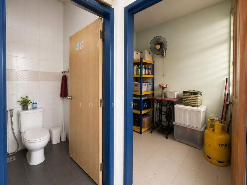 Rumah Teres 2-Tingkat untuk Dijual di Taman Johor Jaya (Johor Bahru) - Iden Tan - Bathroom - PropertyGuru.com.my