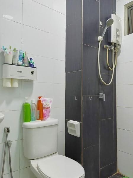 Service Residence for Sale at Seasons Garden Residences - Sean Lim - Bathroom - PropertyGuru.com.my
